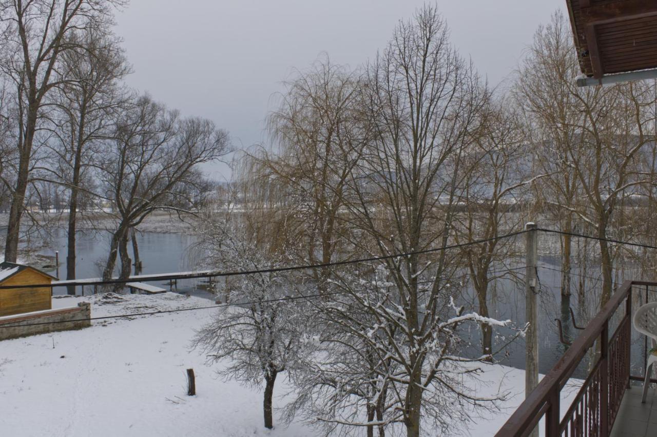 Apartamento Gacka Idila Otočac Exterior foto